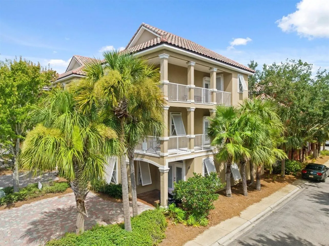 Villa Walk To Beach Resort Pool Recently Renovated Destin